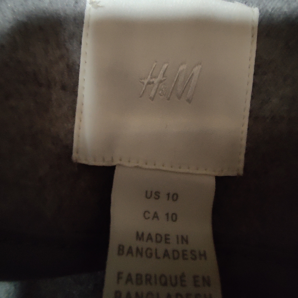 Woman's Jacket - Picture 5 of 6